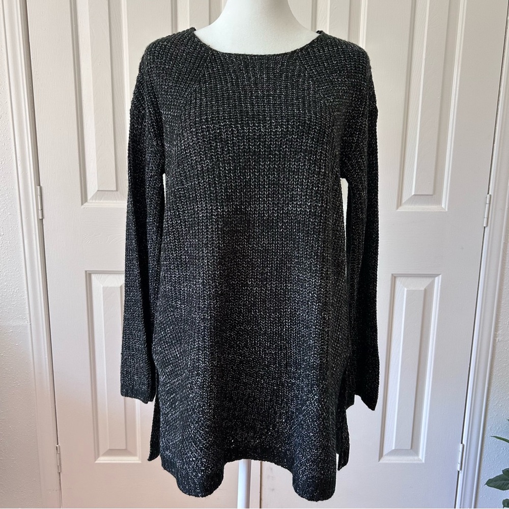 Fashion on Earth | Black Cable Knit Pullover Sweater V-Back | Size Small | NWT